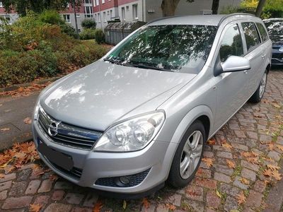 Silber Gebraucht 2009 Opel Astra Kombi | 2.300 € (Fairer Preis)