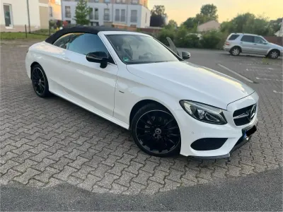 Gebraucht Mercedes C180 AMG line 156 PS (114 kW) 2018 Weiß Cabrio