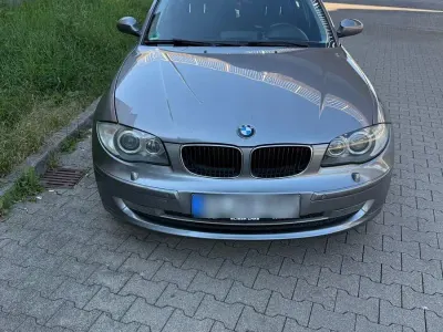 Gebraucht BMW 118 146 PS (107 kW) 2009 Grau Kleinwagen