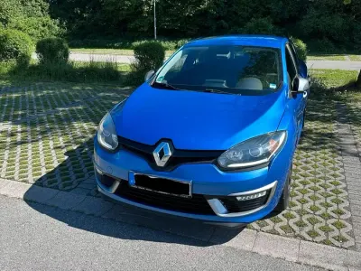 Gebraucht Renault Mégane 116 PS (85 kW) 2014 Blau Limousine