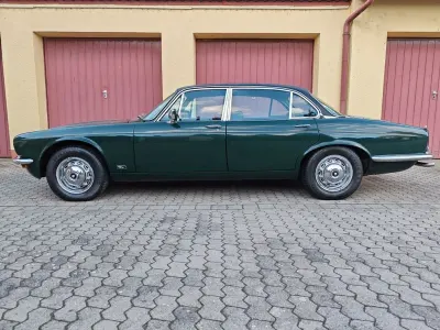 Käytetty Jaguar XJ12 287 HP (211 kW) 1978 Vihreä Sedan