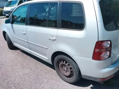 Gebraucht VW Touran Conceptline 109 PS (80 kW) 2007 Silber Van / Kleinbus