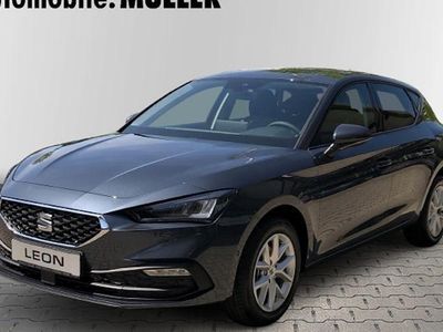 Neu Seat Leon 150 PS (110 kW) 2025 Grau Limousine