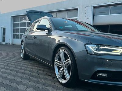 Gebraucht Audi A4 Comfort 204 PS (150 kW) 2013 Grau Kombi