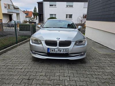 Silber Gebraucht 2013 BMW 330 Coupé | 15.200 €