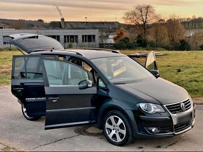 VW Touran Cross
