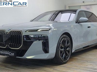 Gebraucht BMW 740 M Sport 299 PS (219 kW) 2025 Brooklyn grau metallic Limousine