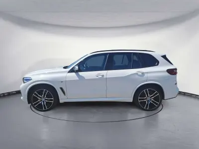 Gebraucht BMW X5 M Sport Line 530 PS (389 kW) 2023 Alpinweiß uni SUV