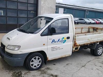 Gebraucht Hyundai H-1 100 PS (73 kW) 2004 Weiß Van / Kleinbus