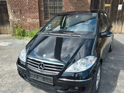Gebraucht Mercedes A150 Avantgarde 95 PS (69 kW) 2006 Schwarz Van / Kleinbus
