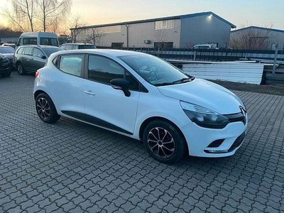 Gebraucht Renault Clio IV Life 75 PS (55 kW) 2016 Weiß Limousine