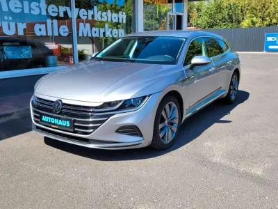 Gebraucht VW Arteon Elegance 150 PS (110 kW) 2023 Pyrit silber Kombi