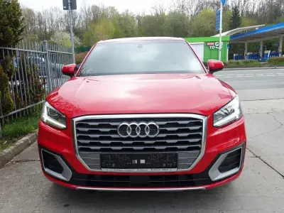 Gebraucht Audi Q2 S-Line 150 PS (110 kW) 2020 Rot SUV