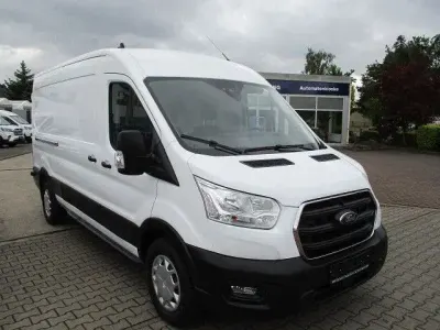Gebraucht Ford Transit 131 PS (96 kW) 2022 Weiß Van / Kleinbus