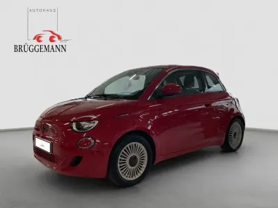 Gebraucht Fiat 500e 86 kW (118 PS) 2023 Rot Limousine