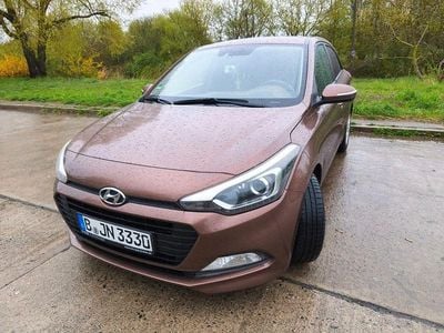 Occasion Hyundai i20 Active 101 PK (74 kW) 2016 Oranje Sedan