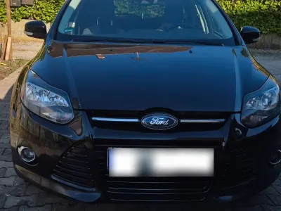 Gebraucht Ford Focus Titanium 150 PS (110 kW) 2011 Schwarz Kombi
