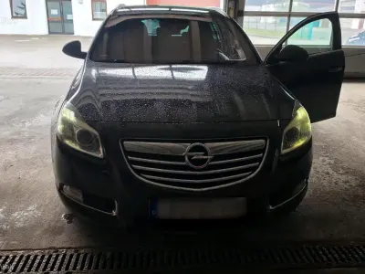 Gebraucht Opel Insignia 260 PS (191 kW) 2011 Grau Kombi