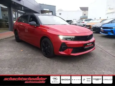 Neu Opel Astra 131 PS (96 kW) 2025 Kardio rot metallic Kleinwagen