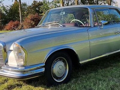 Gebraucht Mercedes W111 SE 200 PS (147 kW) 1969 Silber Coupé