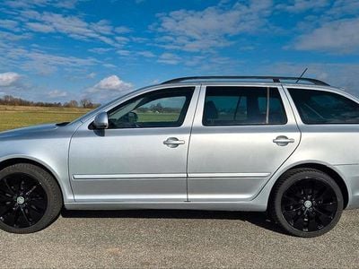 Gebraucht Skoda Octavia Family 122 PS (89 kW) 2013 Silber Kombi