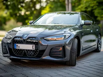 Gebraucht BMW i4 M Sport 250 kW (340 PS) 2023 Grau Limousine