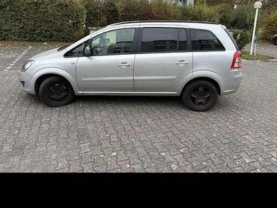Gebraucht Opel Zafira Family 150 PS (110 kW) 2012 Grau Van / Kleinbus