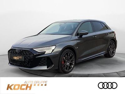 Neu Audi RS3 Sportback Sport 400 PS (294 kW) 2025 Kleinwagen