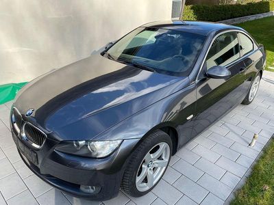 Gebraucht BMW 325 218 PS (160 kW) 2007 Grau Coupé