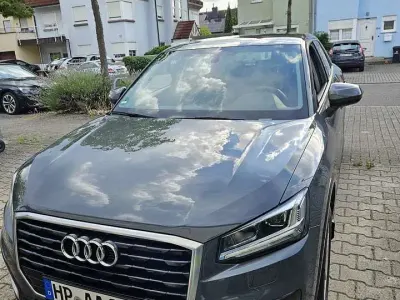 Gebraucht Audi Q2 Sport 150 PS (110 kW) 2018 Grau SUV