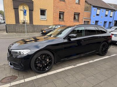 Schwarz Gebraucht 2019 BMW 530 Sport Line Kombi | 22.300 € (Fairer Preis)