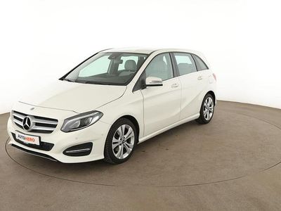 Używany Mercedes B200 Style 156 KM (114 kW) 2018 Biały Minivan