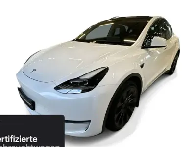 Gebraucht Tesla Model Y 273 kW (372 PS) 2023 Weiß SUV