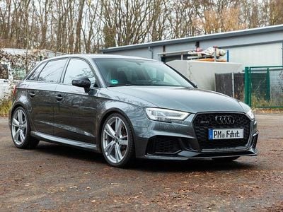 Gebraucht Audi RS3 Sport 400 PS (294 kW) 2018 Daytonagrau Limousine