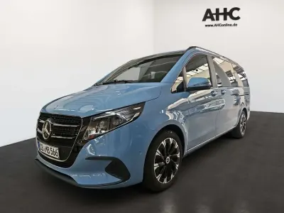 Gebraucht Mercedes V300 Style 237 PS (174 kW) 2025 Vintageblau Van / Kleinbus
