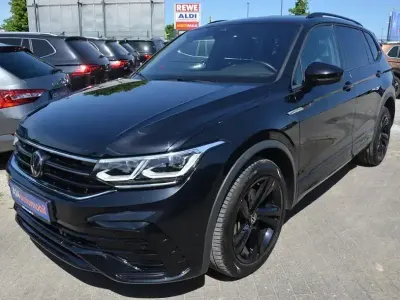 Gebraucht VW Tiguan Allspace Style 193 PS (141 kW) 2024 Schwarz SUV