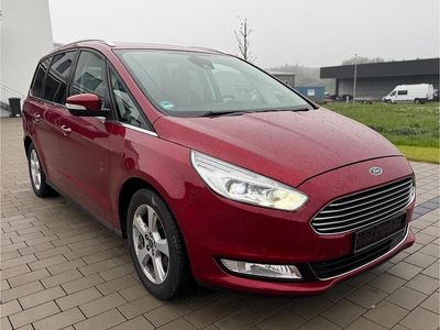 Gebraucht Ford Galaxy 160 PS (117 kW) 2018 Rot Van / Kleinbus