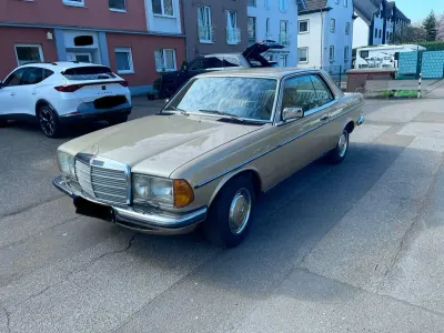 Gebraucht Mercedes C280 185 PS (136 kW) 1983 Gold Coupé