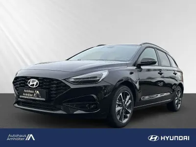 Neu Hyundai i30 Advantage 140 PS (102 kW) 2025 Abyss black Kombi