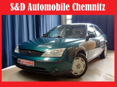 Używany Ford Mondeo Ghia 110 KM (80 kW) 2001 Zielony Sedan/Limuzyna