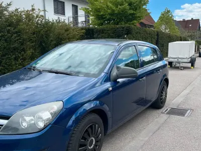 Gebraucht Opel Astra 116 PS (85 kW) 2009 Blau Kleinwagen