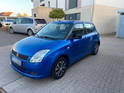 Usata Suzuki Swift 93 CV (68 kW) 2006 Blu Utilitaria