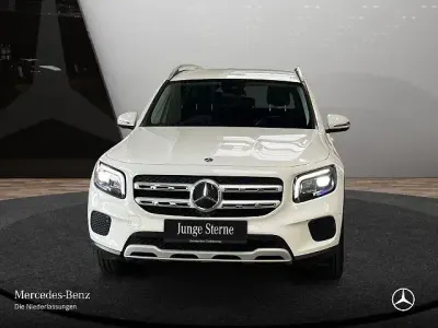 Gebraucht Mercedes GLB180 Style 116 PS (85 kW) 2023 Weiß SUV