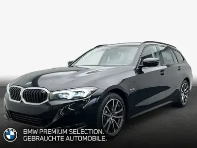 Usata BMW 320e 204 CV (150 kW) 2022 Nero Station wagon