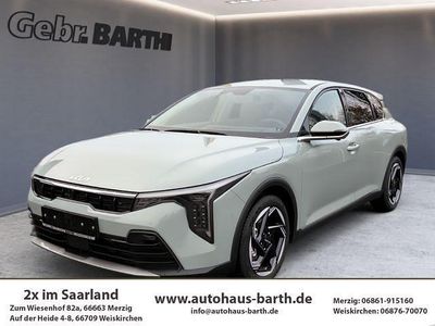 Neu Kia K4 Spirit 150 PS (110 kW) 2025 Grau Limousine