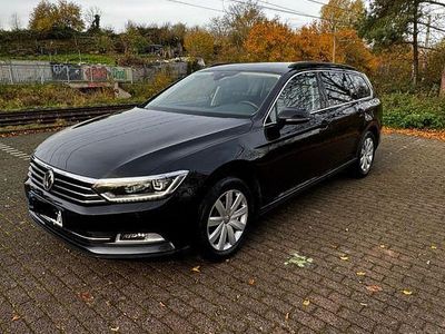 Schwarz Gebraucht 2017 VW Passat Comfortline Kombi | 17.399 € (Fairer Preis)