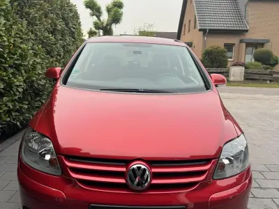 Gebraucht VW Golf Plus Cross Edition 80 PS (58 kW) 2008 Rot Van / Kleinbus