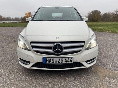 Mercedes B200