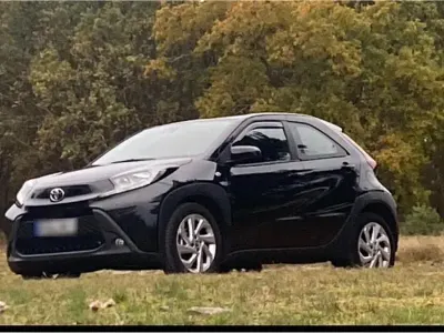 Gebraucht Toyota Aygo X X-play 72 PS (52 kW) 2023 Schwarz SUV