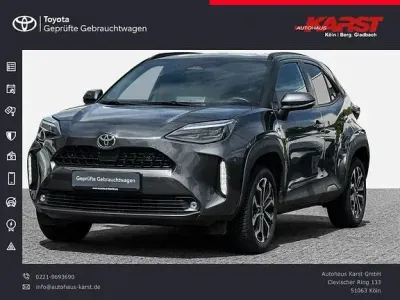 Gebraucht Toyota Yaris Plus 130 PS (95 kW) 2024 Marlin grau metallic Kleinwagen